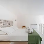 Monti - Elegant With Pool In Itria Valley Vila