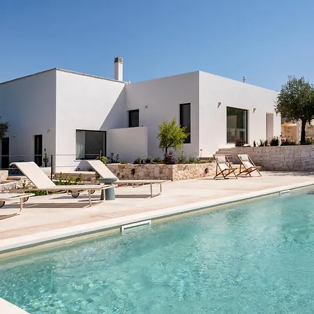 Vila Monti - Elegant With Pool In Itria Valley *