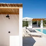 Вилла Monti - Elegant With Pool In Itria Valley *