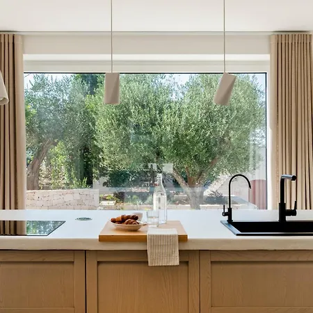 Villa Monti - Elegant With Pool In Itria Valley