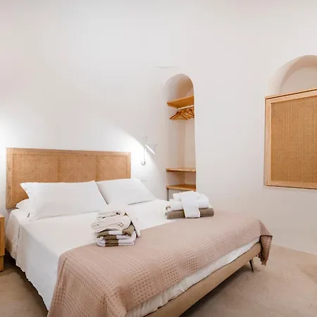 Villa Monti - Elegant With Pool In Itria Valley