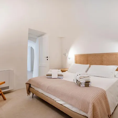 Villa Monti - Elegant With Pool In Itria Valley
